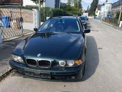Grün Gebraucht 2001 BMW 525 Performance Kombi | 2.900 € (Guter Preis)
