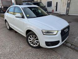 Weiß Gebraucht 2012 Audi Q3 SUV | 8.211 € (Teuer)