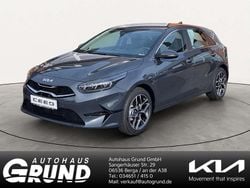 (css) lunar silver m Gebraucht 2025 Kia Ceed Spirit Kleinwagen | 22.490 € (Guter Preis)