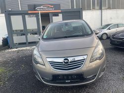 Grau Gebraucht 2023 Opel Meriva Innovation Van / Kleinbus | 7.200 € (Superpreis)