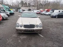 Gold Gebraucht 2001 Mercedes E200 Elegance Limousine | 5.500 € (Fairer Preis)