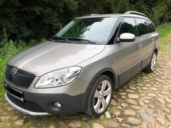 Silber Gebraucht 2014 Skoda Fabia Kombi | 6.000 € (Fairer Preis)