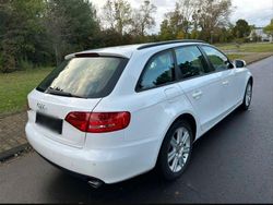 Weiß Gebraucht 2011 Audi A4 Kombi | 6.600 € (Fairer Preis)