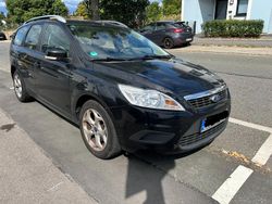 Schwarz Gebraucht 2010 Ford Focus Style Kombi | 1.800 € (Guter Preis)