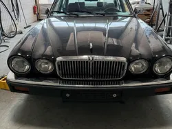 Schwarz Gebraucht 1983 Jaguar XJ12 Sovereign Limousine | 9.999 €