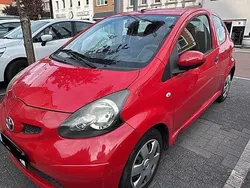 Rot Gebraucht 2008 Toyota Aygo Kleinwagen | 1.050 € (Superpreis)