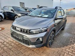 Grau Neu 2026 Dacia Sandero Expression Limousine | 19.229 €