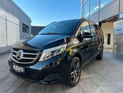 Schwarz Gebraucht 2017 Mercedes V250 Avantgarde Van / Kleinbus | 33.500 € (Fairer Preis)