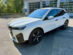 Weiß Gebraucht 2023 BMW iX Sport Line SUV | 51.900 € (Fairer Preis)