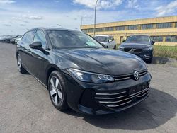 Schwarz Gebraucht 2025 VW Passat IQ Drive Kombi | 33.999 €