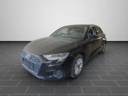 Schwarz Gebraucht 2023 Audi A3 Comfort Limousine | 23.700 € (Guter Preis)