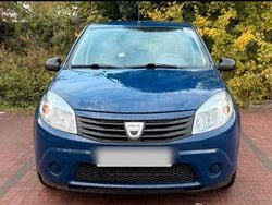 Blau Gebraucht 2009 Dacia Sandero Limousine | 2.100 €