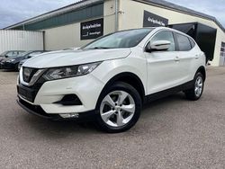 Weiß Gebraucht 2017 Nissan Qashqai Acenta SUV | 11.890 € (Fairer Preis)