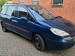 Blau Gebraucht 2003 Peugeot 807 Van / Kleinbus | 1.600 € (Etwas zu teuer)