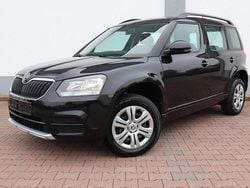 Schwarz Gebraucht 2015 Skoda Yeti Active SUV | 9.999 € (Guter Preis)