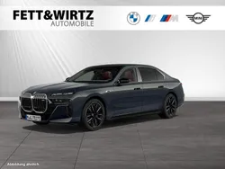 Grau Gebraucht 2025 BMW i7 Comfort Edition Limousine | 120.500 €