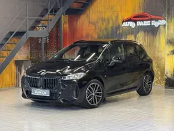 Schwarz Gebraucht 2024 BMW 220 Active Tourer M Sport Van / Kleinbus | 31.900 € (Fairer Preis)