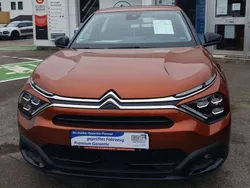Lackierung pulsorange Gebraucht 2022 Citroën e-C4 Feel Limousine | 21.350 € (Fairer Preis)