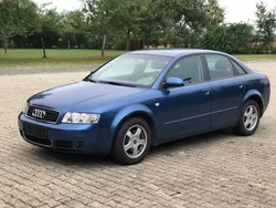 Blau Gebraucht 2003 Audi A4 Limousine | 1.000 € (Guter Preis)