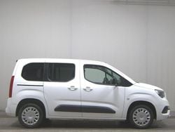Weiss Gebraucht 2022 Opel Combo Elegance Van / Kleinbus | 16.980 € (Guter Preis)