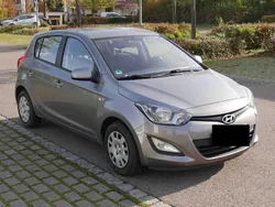 Silber Gebraucht 2012 Hyundai i20 Edition Kleinwagen | 6.999 € (Teuer)