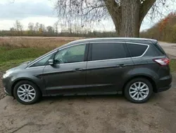Grau Gebraucht 2017 Ford S-MAX Titanium Van / Kleinbus | 16.000 € (Fairer Preis)