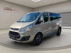 Grau Gebraucht 2016 Ford Tourneo Custom Titanium Van / Kleinbus | 23.800 € (Guter Preis)