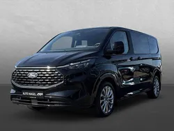 Schwarz Gebraucht 2024 Ford Tourneo Custom Titanium Van / Kleinbus | 55.555 €