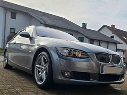 Grau Gebraucht 2006 BMW 325 Coupé | 21.500 €