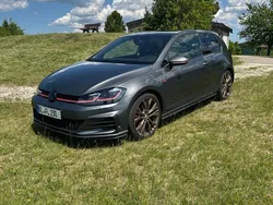 Grau Gebraucht 2017 VW Golf VII GTI Limousine | 18.890 € (Fairer Preis)