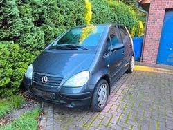 Grau Gebraucht 2000 Mercedes A140 Classic Van / Kleinbus | 680 € (Superpreis)