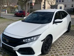 Weiß Gebraucht 2017 Honda Civic Comfort Limousine | 12.800 € (Etwas zu teuer)
