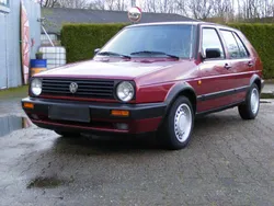 Rot Gebraucht 1990 VW Golf II Kleinwagen | 2.300 €