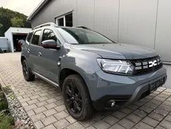 Grau Gebraucht 2023 Dacia Duster Extreme SUV | 19.990 € (Guter Preis)