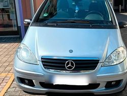 Blau Gebraucht 2007 Mercedes A180 Kombi | 2.000 €