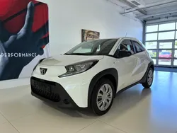 Schneeweiß Neu 2025 Toyota Aygo Business Edition Kleinwagen | 17.940 €