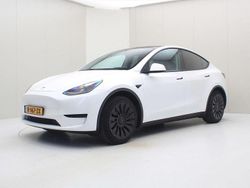 Weiß Gebraucht 2022 Tesla Model Y Standard Range SUV | 29.900 € (Fairer Preis)