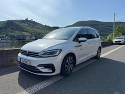 Weiß Gebraucht 2016 VW Touran R-line Van / Kleinbus | 21.800 € (Fairer Preis)
