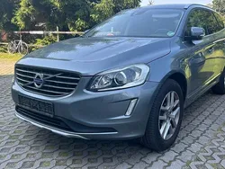 Grau Gebraucht 2017 Volvo XC60 SUV | 18.999 €