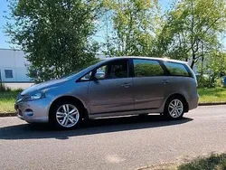 Mitsubishi Grandis