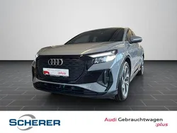 Grau Gebraucht 2022 Audi Q4 Sportback e-tron Ambiente SUV | 27.690 € (Superpreis)