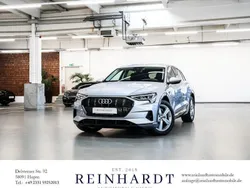 Florettsilber metallic Gebraucht 2022 Audi e-tron Advanced Plus SUV | 35.055 € (Guter Preis)