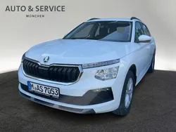 Weiß Gebraucht 2025 Skoda Kamiq Selection SUV | 27.950 € (Teuer)