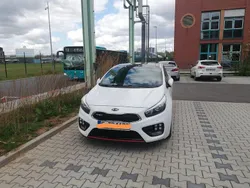 Weiß Gebraucht 2015 Kia ProCeed Kleinwagen | 10.500 € (Fairer Preis)