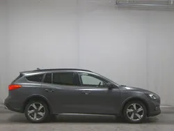 Grau Gebraucht 2020 Ford Focus Active Kombi | 11.480 € (Guter Preis)