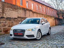 Weiß Gebraucht 2014 Audi A3 Ambiente Limousine | 12.500 € (Fairer Preis)
