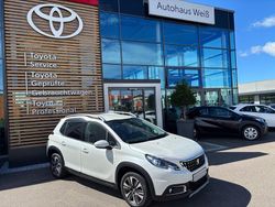 Weiß Gebraucht 2019 Peugeot 2008 Allure SUV | 12.990 € (Fairer Preis)