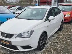 Weiß Gebraucht 2013 Seat Ibiza ST Style Kombi | 4.390 € (Fairer Preis)