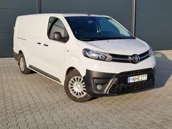 Weiß Gebraucht 2023 Toyota Proace Van | 20.201 €