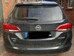 Grün Gebraucht 2016 Opel Astra Kombi | 6.500 € (Fairer Preis)